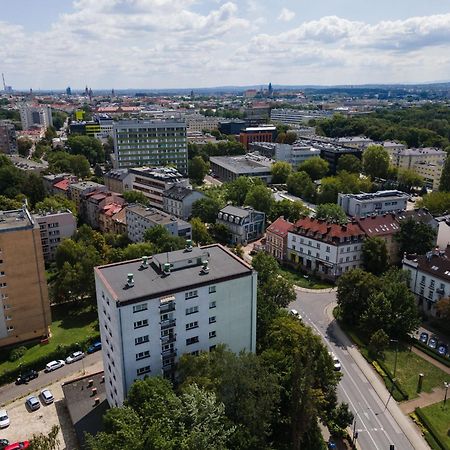 Czarnowiejska Mini Studio With Loggia Krakow Luaran gambar