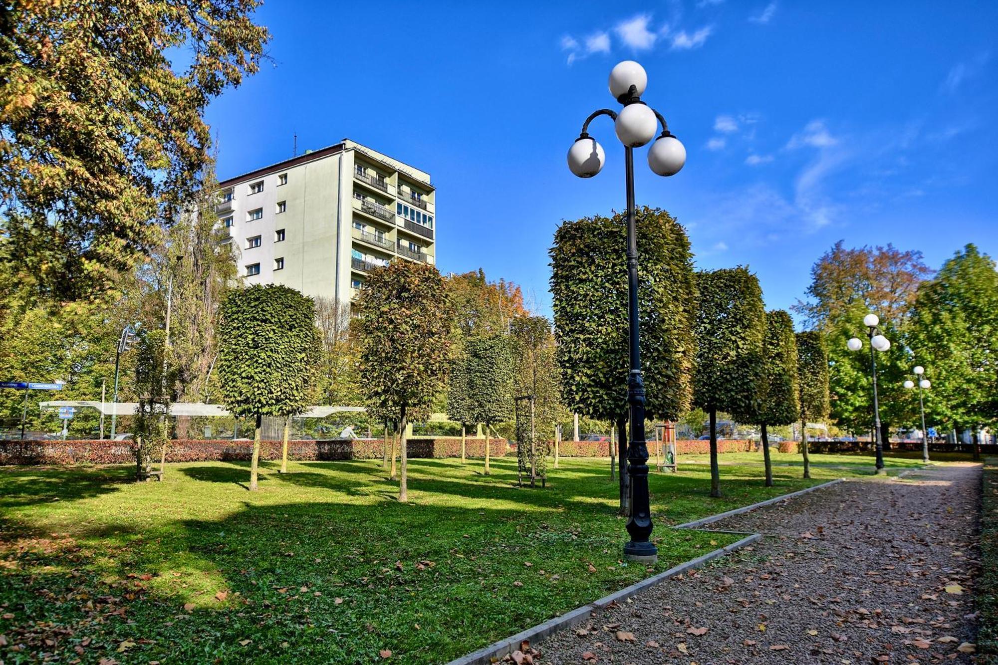 Czarnowiejska Mini Studio With Loggia Krakow Luaran gambar