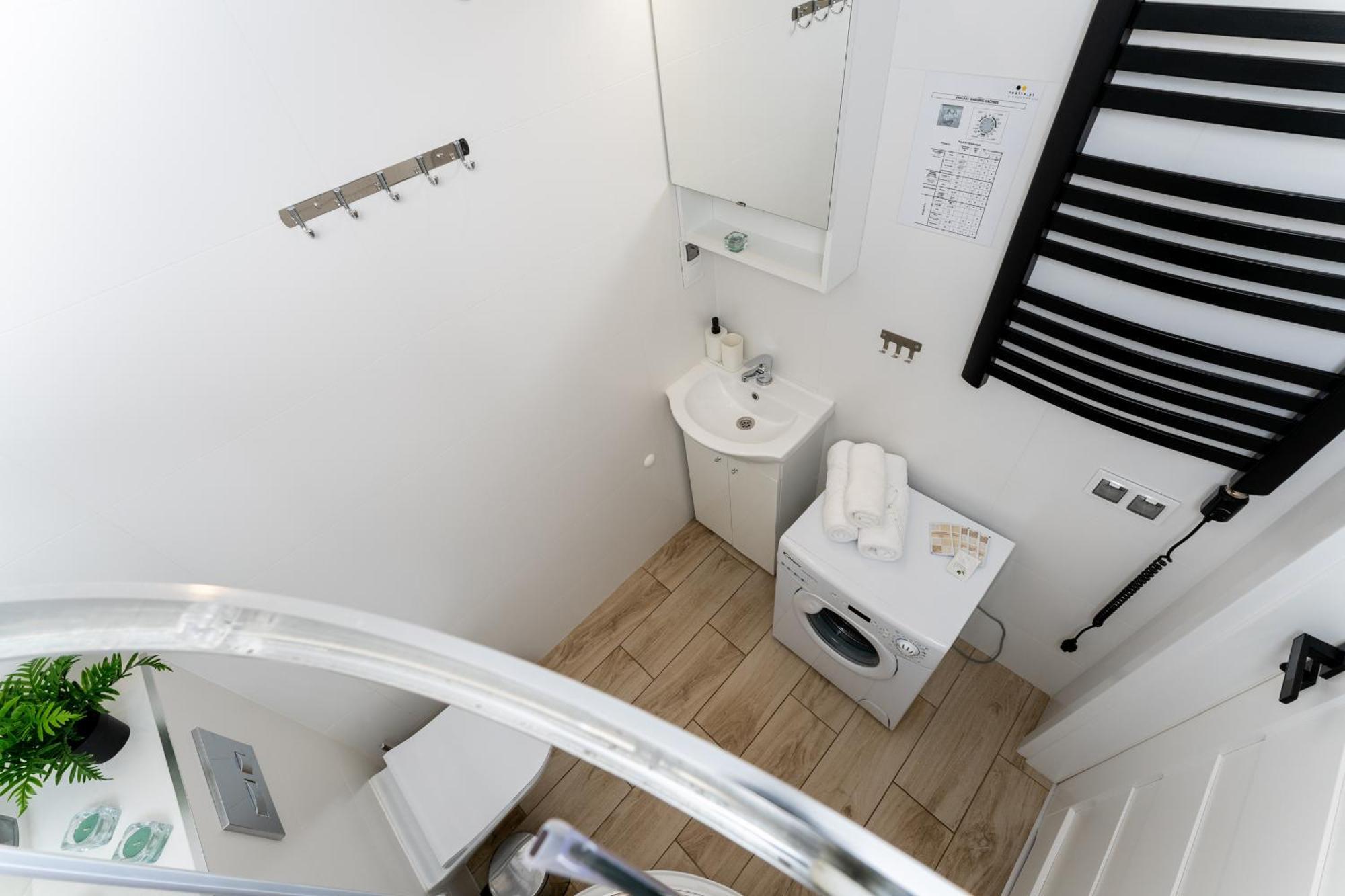 Czarnowiejska Mini Studio With Loggia Krakow Luaran gambar